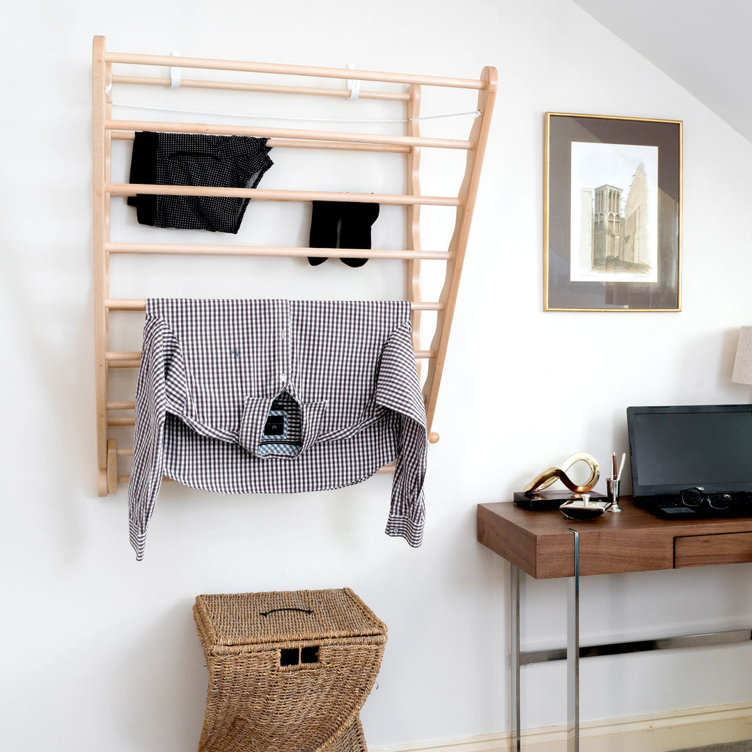 Using Hangers to maximise your drying capacity on your laundry ladder – Julu